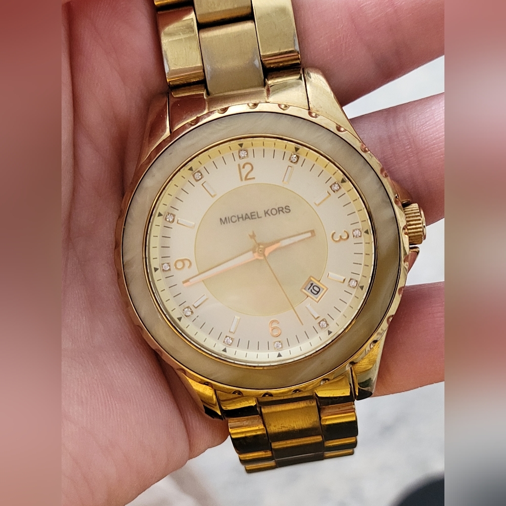 Michael Kors Large Pearl Face Watch